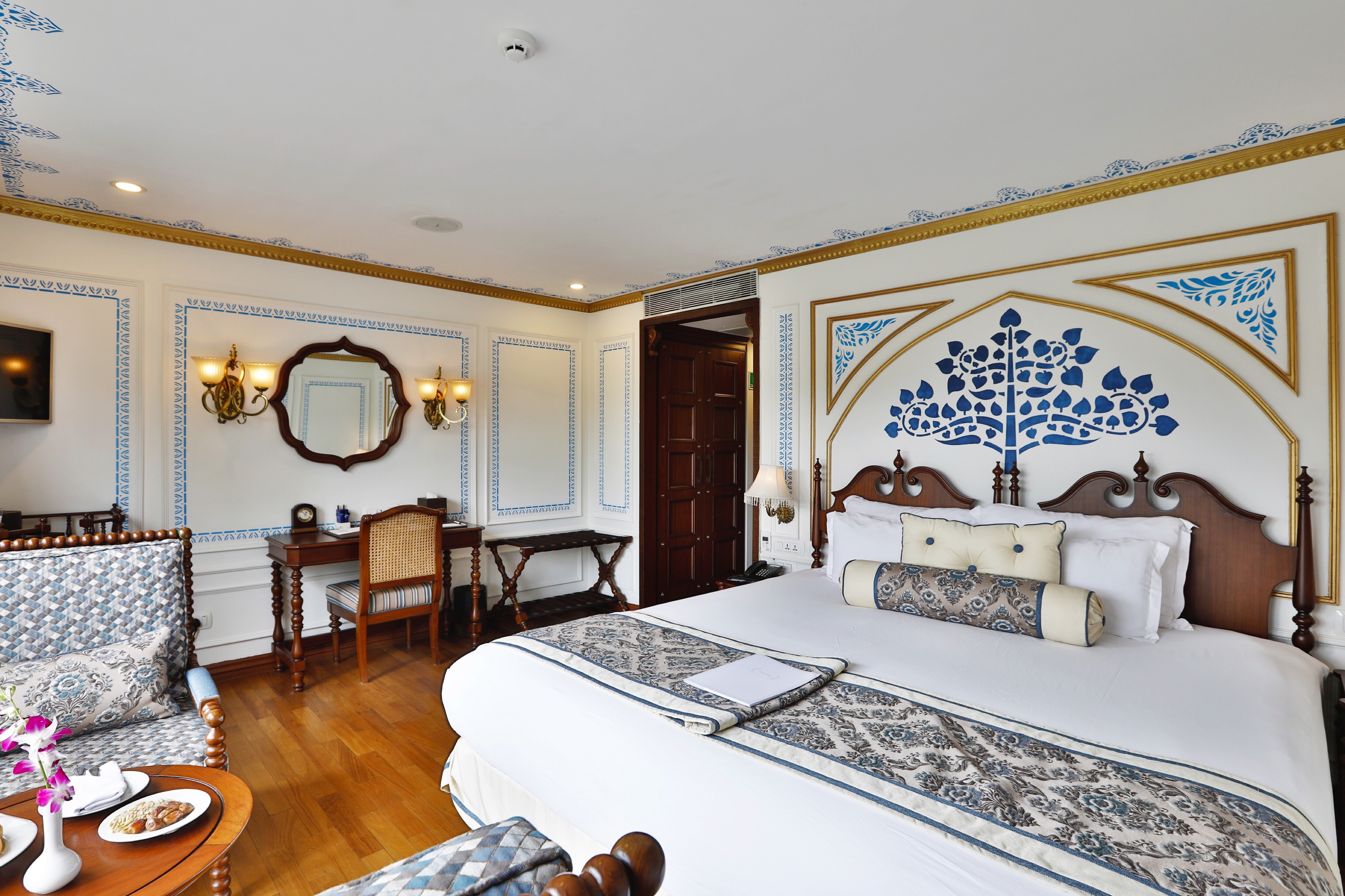 Signature Suite